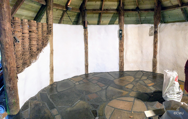 Finding suitable paint to use on old lime plaster is easier said than done...