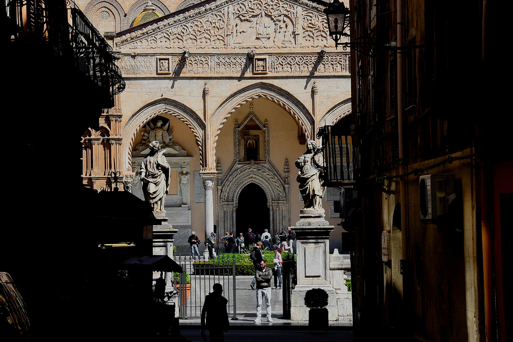 Auf dem Weg zur Kathedrale