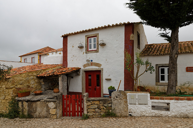 Mata Pequena, Portugal