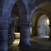 La crypte de la basilique Saint-Denis .