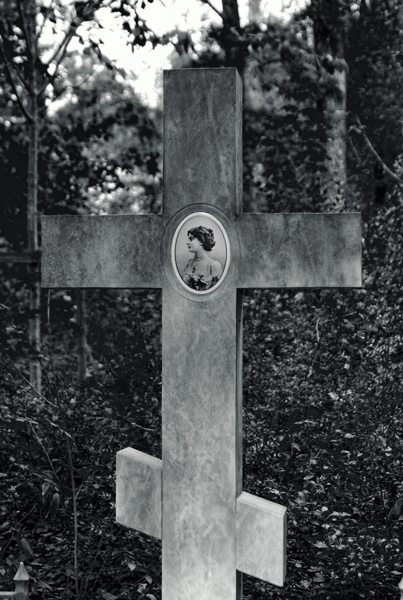 Tuscany 2015 Parco Mediceo di Pratolino 5 Marjia Demidoff  XPro1 mono