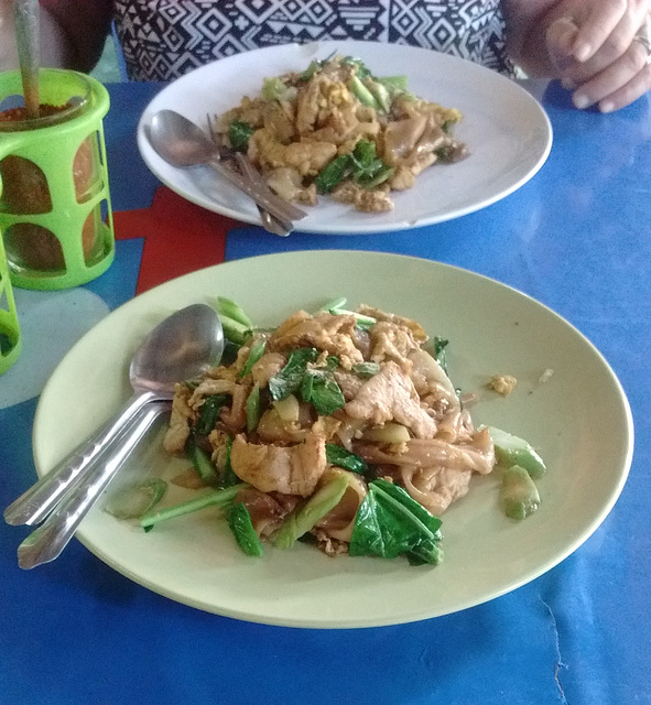 Repas du midi / Lunch time