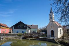 Holzheim am Forst, alte Dorfkirche (PiP)