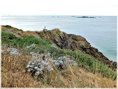 Sur le GR 34 : la croix de la pointe du Christ