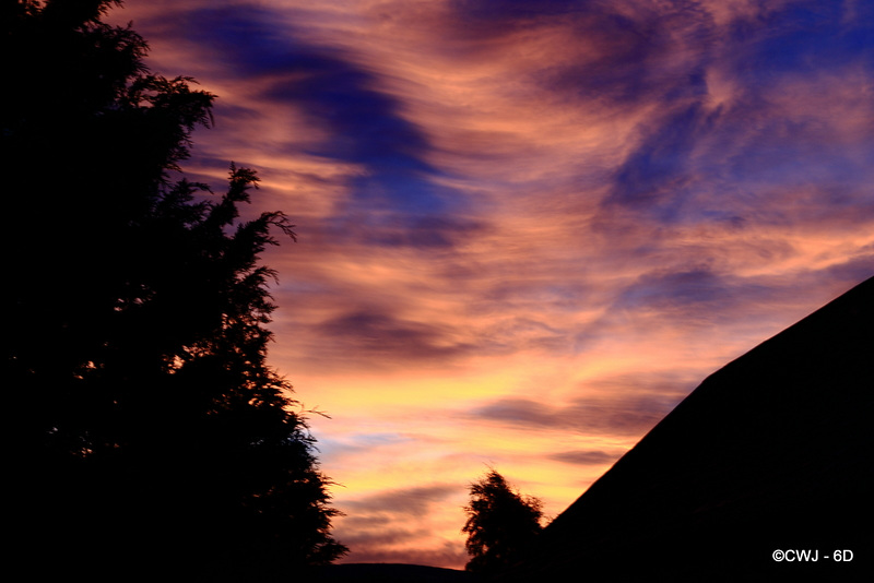Winter dawn skies this morning