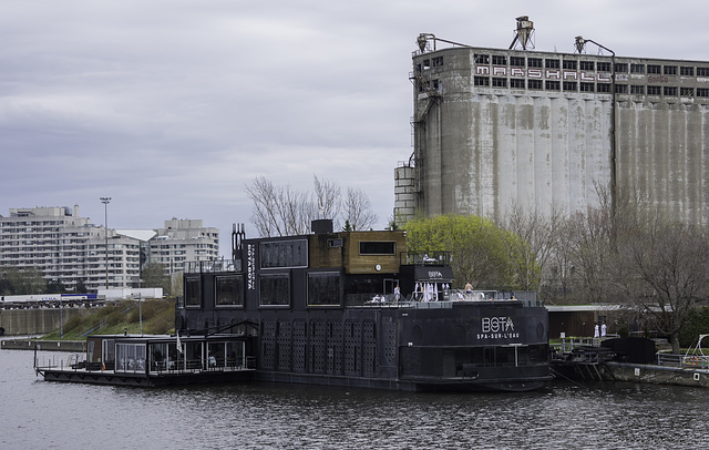 Bota Bota: Spa-auf-dem-Wasser ... P.i.P. (© Buelipix)