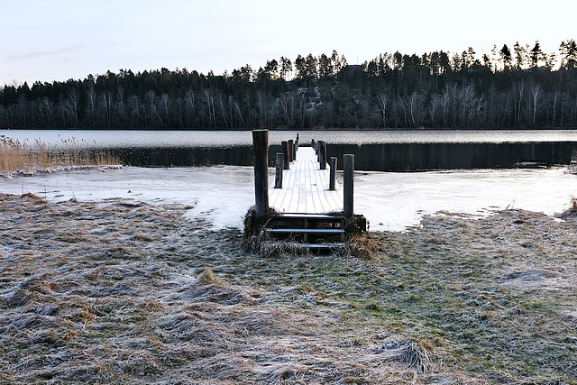 Winterliche Anlegestelle