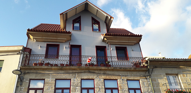 Attic on façade.