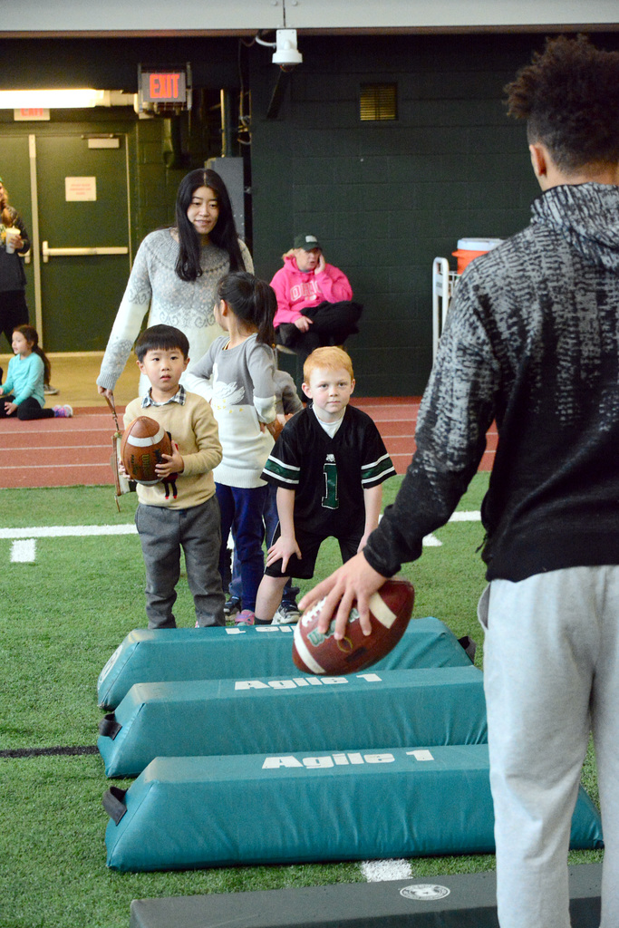 Learning how football players train