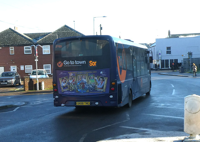 Go to Town (WNCT) 3703 (SK68 TNE) in King’s Lynn - 14 Jan 2022 (P1100628)