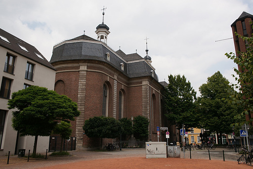 Sankt Maximilian Kirche