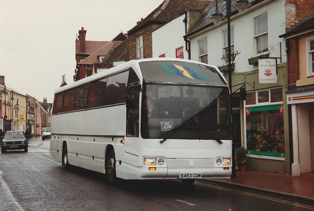 Coach Team Pullman E453 CGM in Ely – 24 May 1996 (310-15)