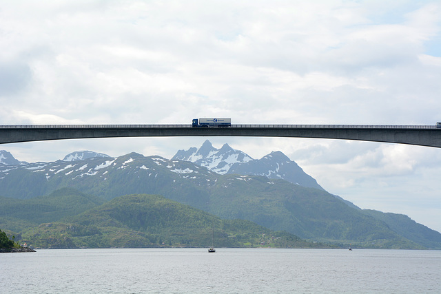 Norway, Lofoten Islands, Raftsundbrua over the Tengelfjord