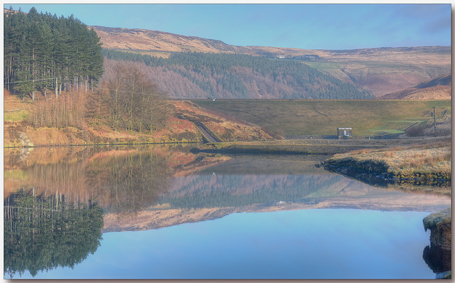 Morning view from Dovestones to Yeoman Hey