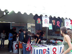 photo 52-bénévole camping au festival Solidays à lhippodrome de Longchamp 07.2007