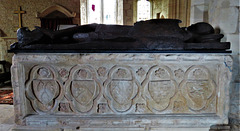 clifton reynes church, bucks (44)c14 tomb chest, this side with heraldry of ralph reynes and his wife amabel c,1331