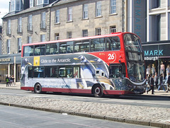 DSCF6983 Lothian Buses 302 (SN09 CTO) in Princes Street, Edinburgh - 5 May 2017