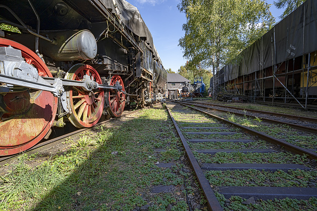 locomotive 52.8123 - sleeping steam