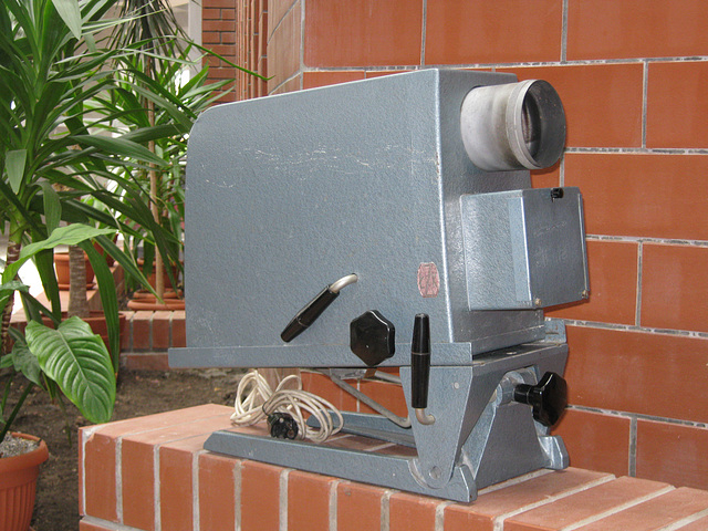 ESP - 94a / O&S - old projector [2 of 2]