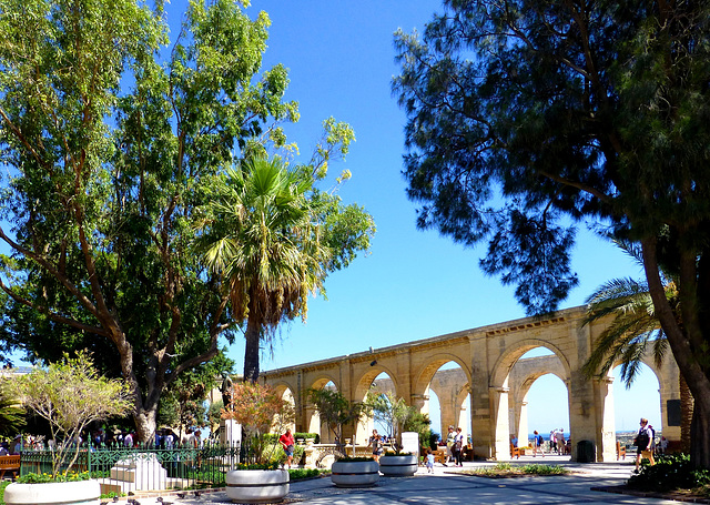 MT - Valetta - Upper Barrakka Gardens