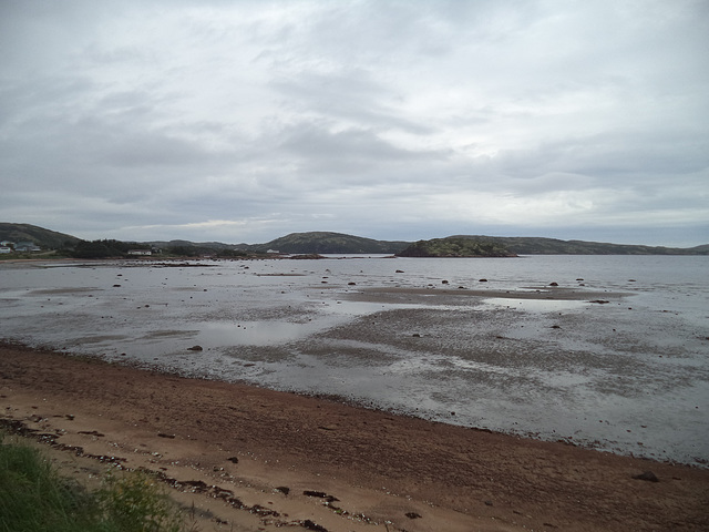 Plage glaciale hors des sentiers battus / Playa salvaje fuera de los caminos trillados