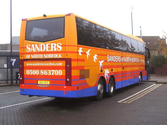 Sanders Coaches RDV 903 (FJ07 AED) in Bury St. Edmunds - 17 Nov 2012 (DSCN9408)