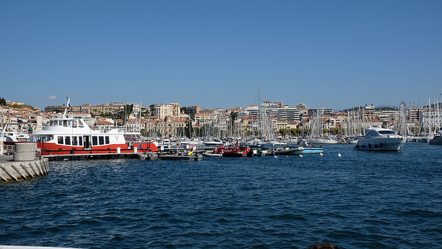 CANNES: Visite de l'ile Saint Honorat 03