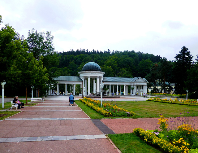 CZ - Mariánské Lázně - Spa Gardens and Rudolph Colonnade