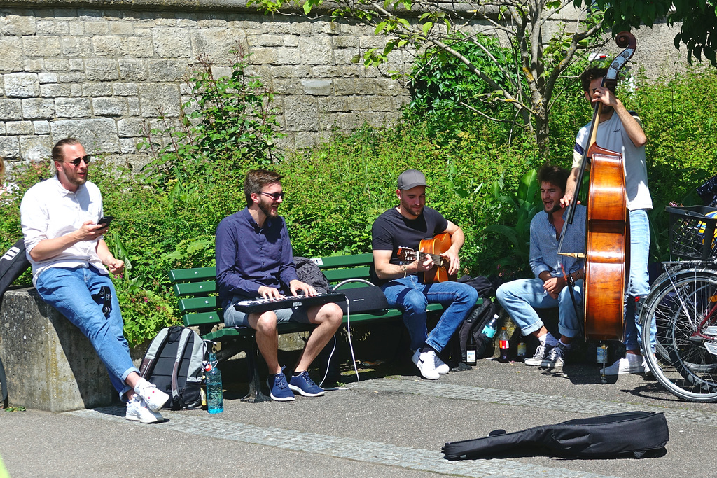 HBM ♫✯♫ Happy Bench Musicians ♫✯♫