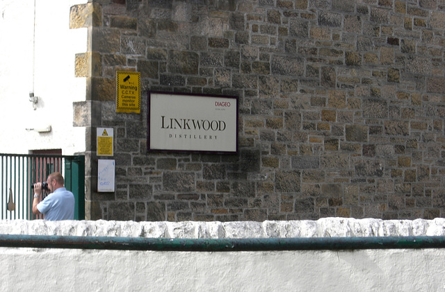 Die Mauer bei der Linkwood Distillerie