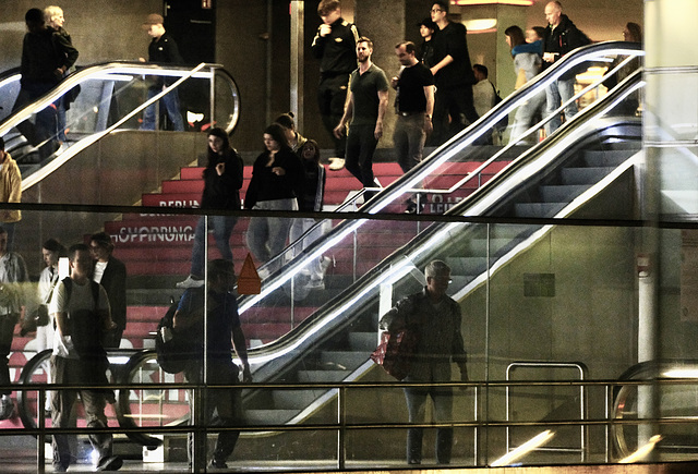 Rolltreppen, Bahnhof Potsdamer Platz, Berlin