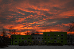 Kindertagesstätte im Abendrot