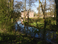 Castle, Cortenbach with  water