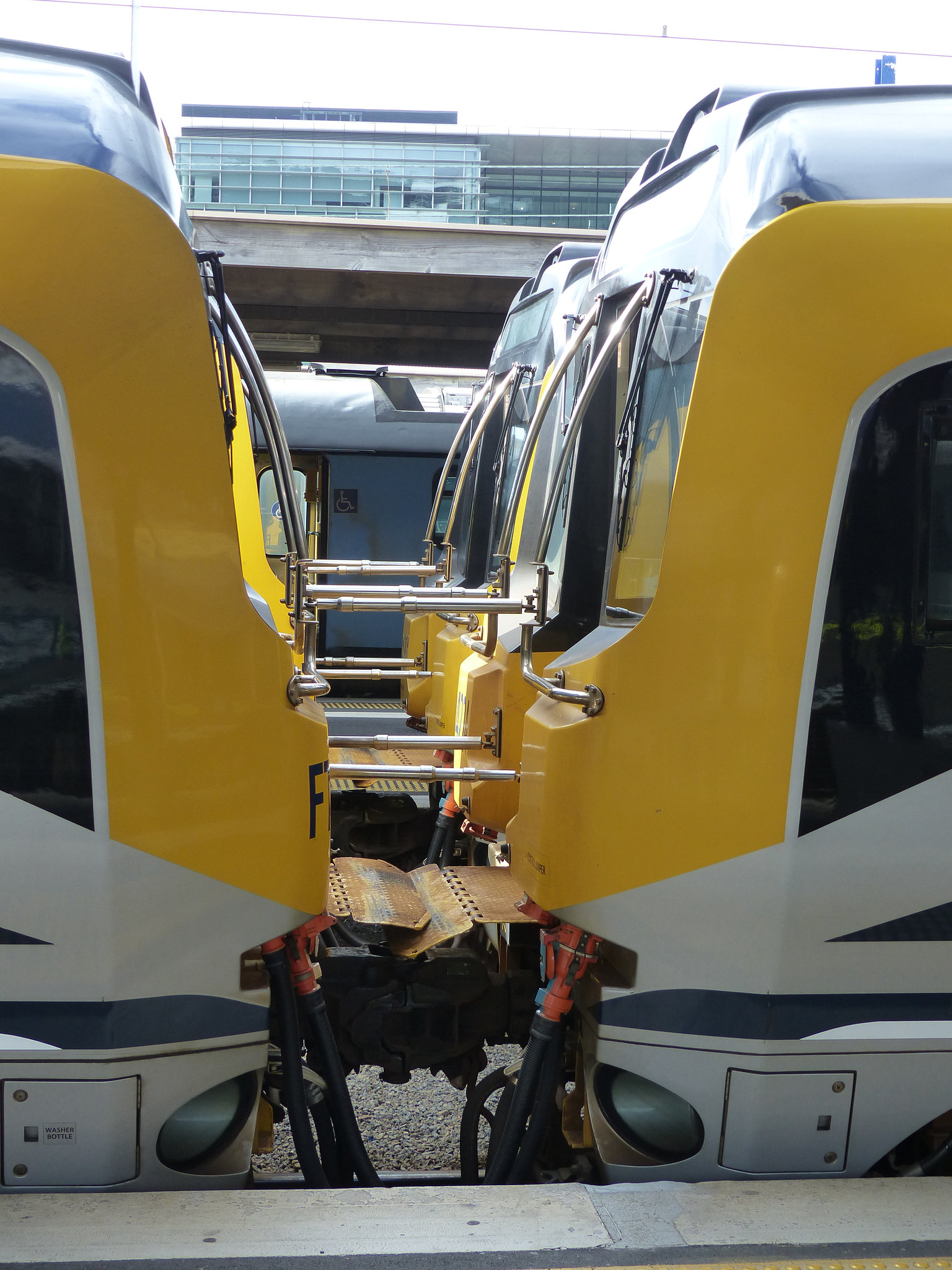 Metlink EMUs at Wellington (10) - 27 February 2015