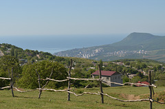Вид на Алушту от села Лучистое