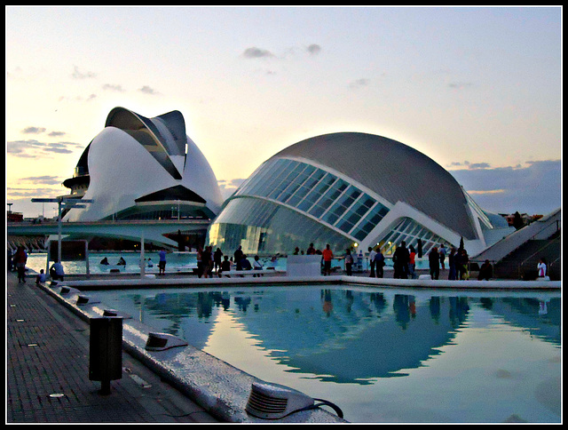 Valencia: El Hemisférico y el Palacio de las Artes Reina Sofía, 3