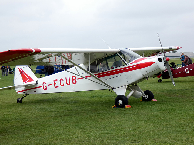 Piper PA-18 Super Cub G-ECUB