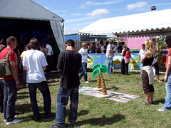 photo 99-bénévole camping au festival Solidays à lhippodrome de Longchamp 07.2007