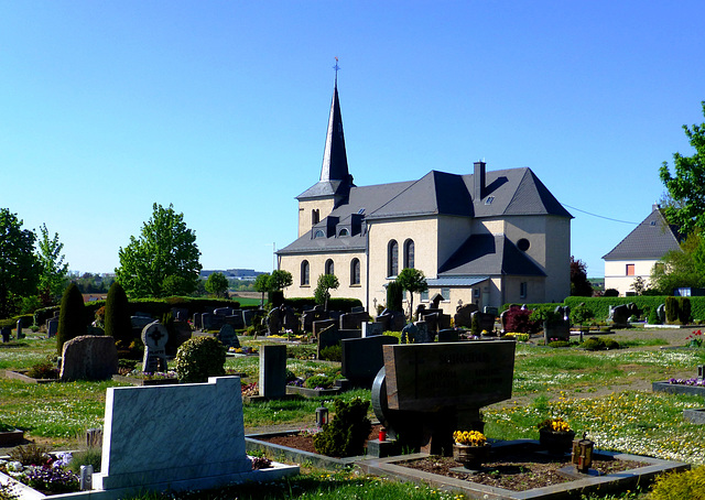 DE - Grafschaft - St. Katharina in Karweiler