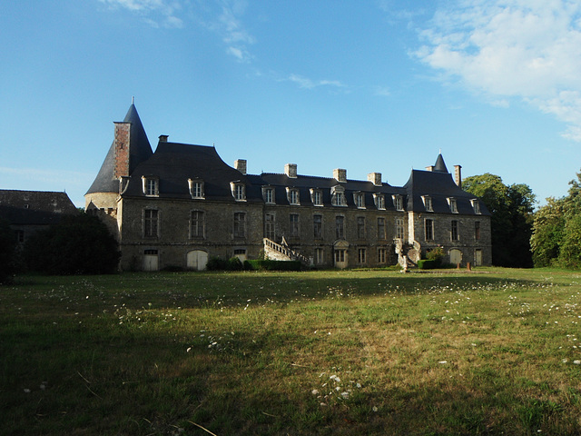 01-Le bois de la Roche -Le château