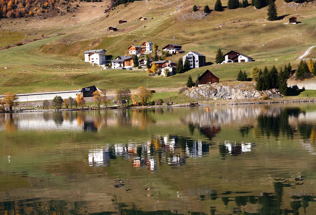 Spiegelung im Davoser See