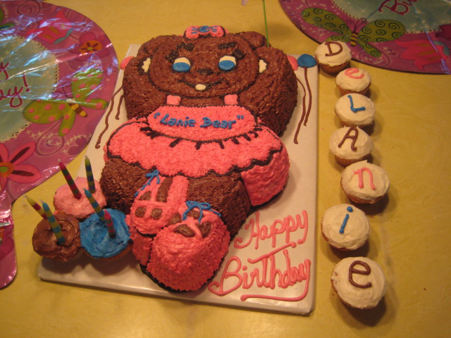 My Cakes, ~~  Chocolate Teddy Bear... age 6 ! :)   for one of my G/daughters  ( now 14 :)