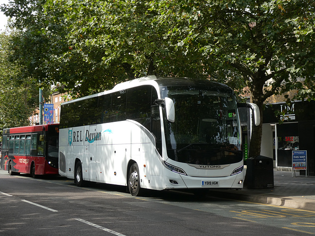 REL Davian YD19 HGM in St. Albans - 8 Sep 2023 (P1160385)