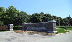 Cimetière de guerre /  War cemetery