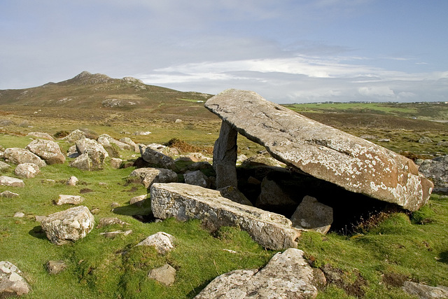 Coetan Arthur and Carn Llidi