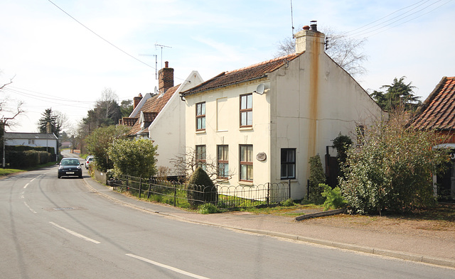 Honeysuckle Cottage, The Street, Holton, Suffolk