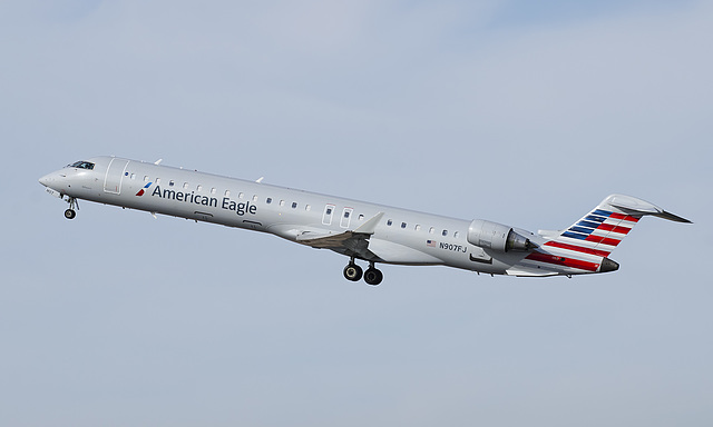 ipernity: American Eagle Bombardier CRJ N907FJ - by John Bezosky Jr.