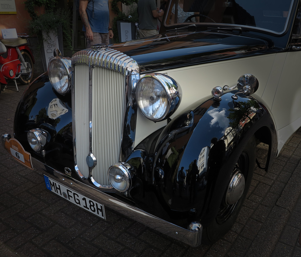 Oldtimer-Schau ...