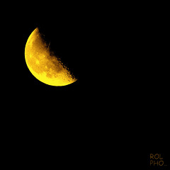 06/03/2021  ....03:43:01.. la Lune a pris un coup de Soleil