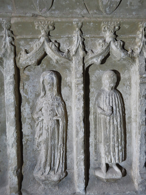 clifton reynes church, bucks (55)late c14 tomb c.1385 with weepers, perhaps thomas reynes III